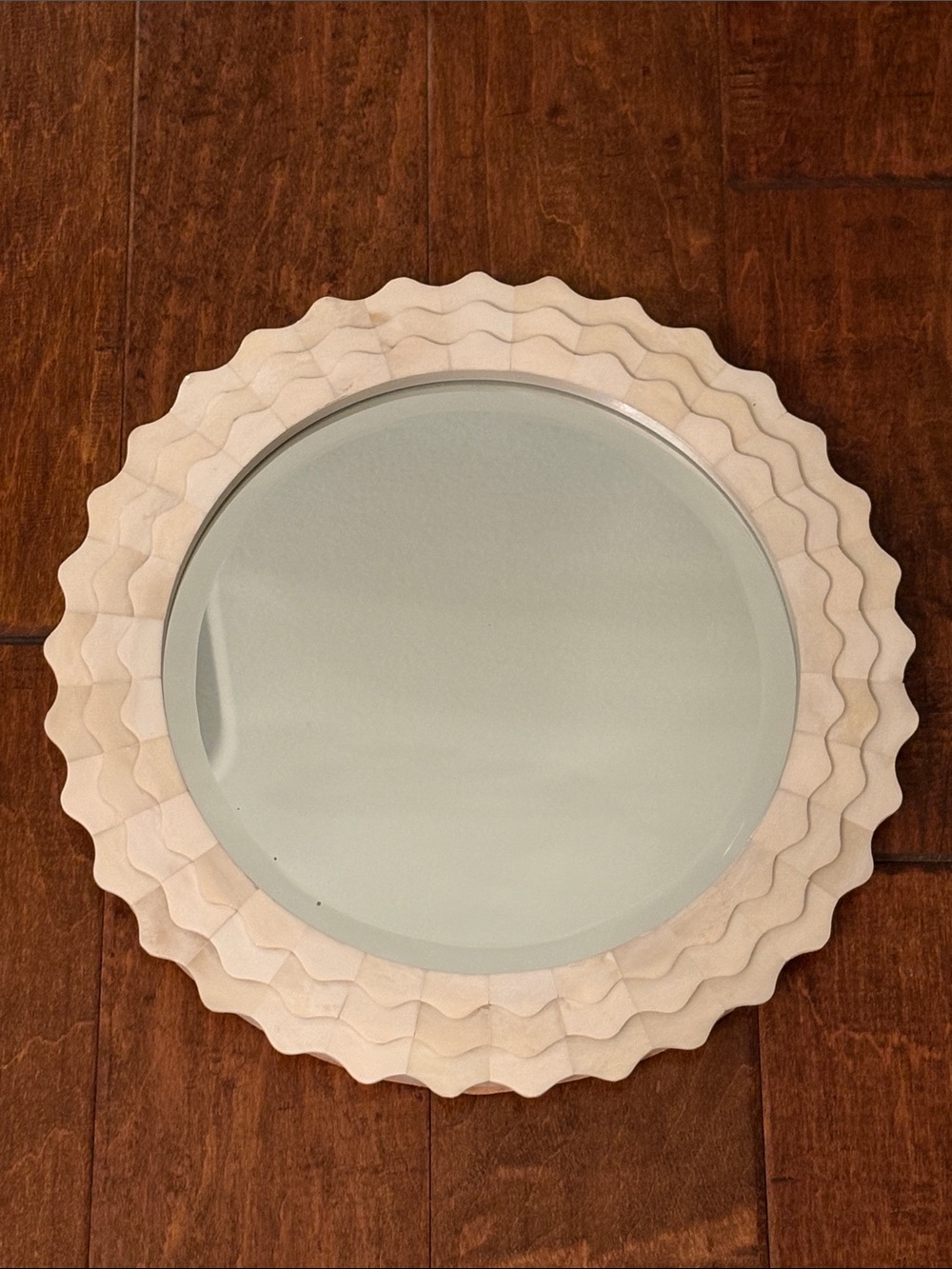 Cream Scalloped Round Wall Mirror